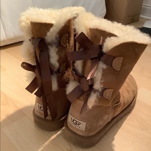 Classic Bow Uggs